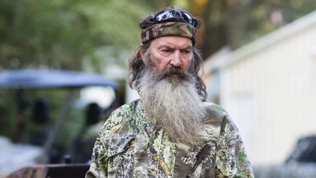 Phil Robertson Dead at 79—America Mourns ‘Duck Dynasty’ Patriarch 1 Phil Robertson Dead at 79—America Mourns ‘Duck Dynasty’ Patriarch