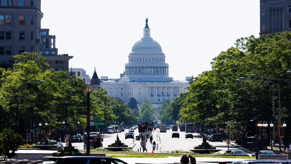 The Tax Battle That Could Make or Break America's Economy—Are You Paying Attention? 1 The Tax Battle That Could Make or Break America's Economy—Are You Paying Attention?