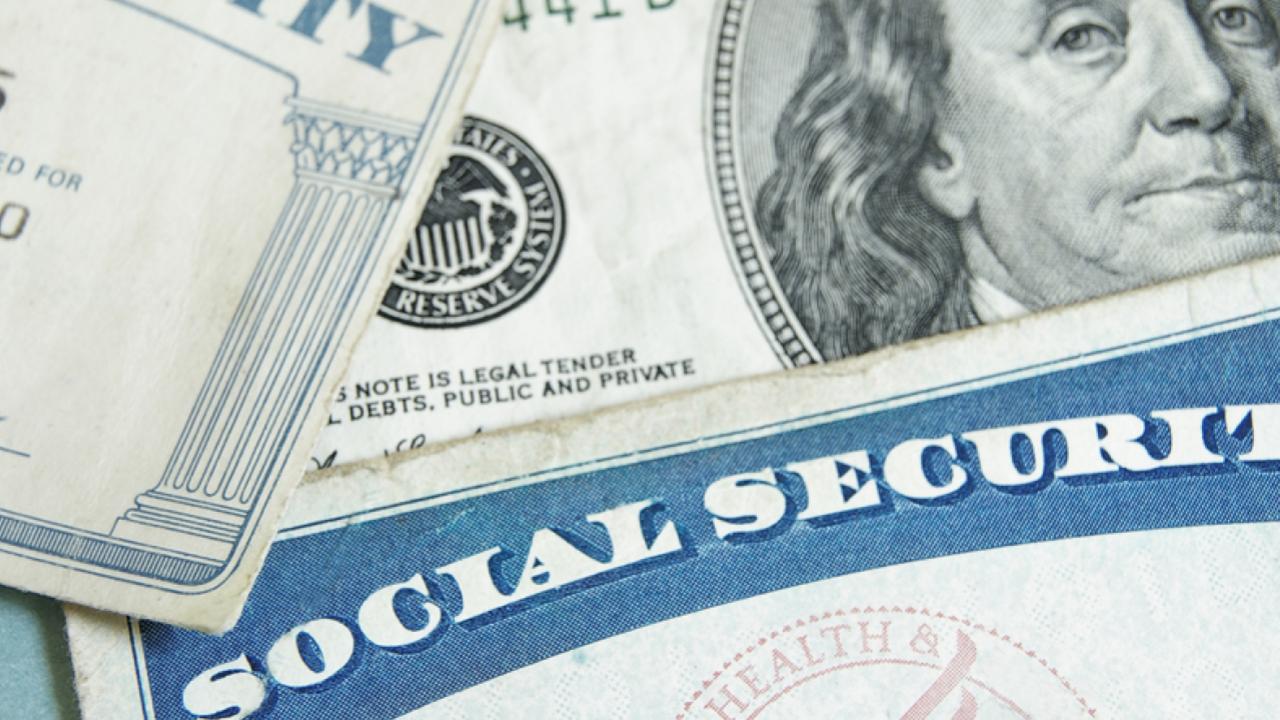 401(k) vs. Social Security: What You Need to Know Before Making a Life-Changing Decision
