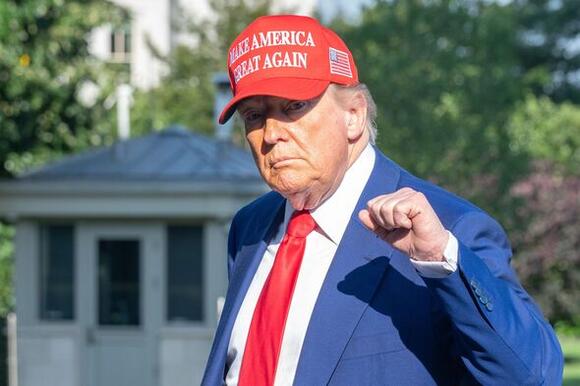 Pressure Mounts on Trump with Impeachment Demands as He Relies on War Powers Act to Navigate Crisis 2 Calls for Trump's impeachment gather momentum as president falls back on War Powers Act