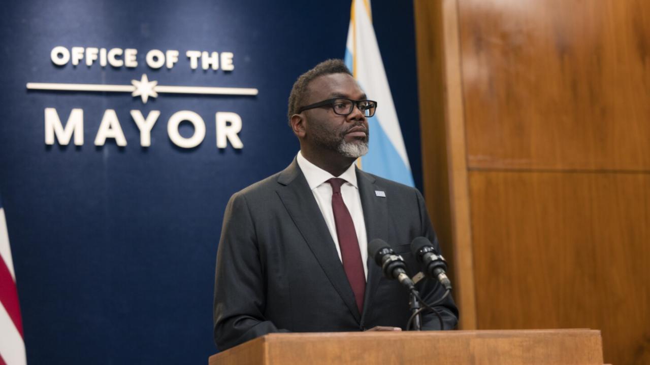 Chicago on Edge: Mayor Johnson’s Fierce Warning to Trump About Immigration Deployment