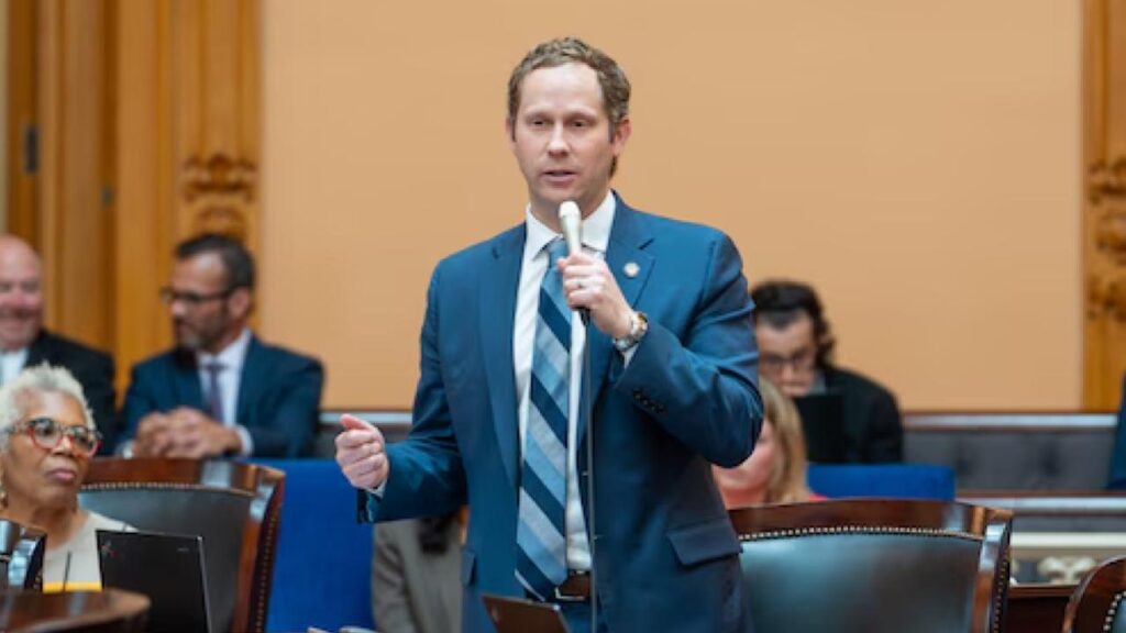 First Democrat Declares for 2026 Ohio Senate—Is This the Start of a Blue Comeback? 1 First Democrat Declares for 2026 Ohio Senate—Is This the Start of a Blue Comeback?