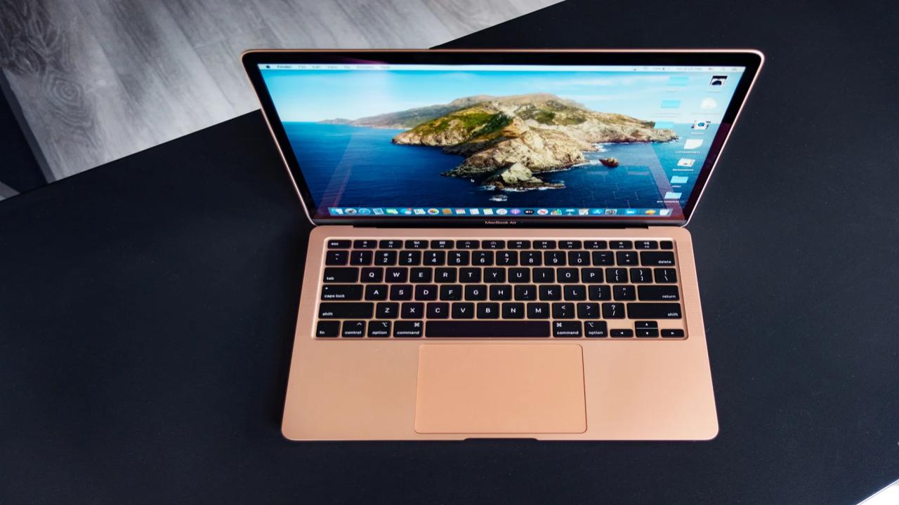 MacBook Air for Under $700? Walmart’s Wild Deal Is Shocking Apple Fans