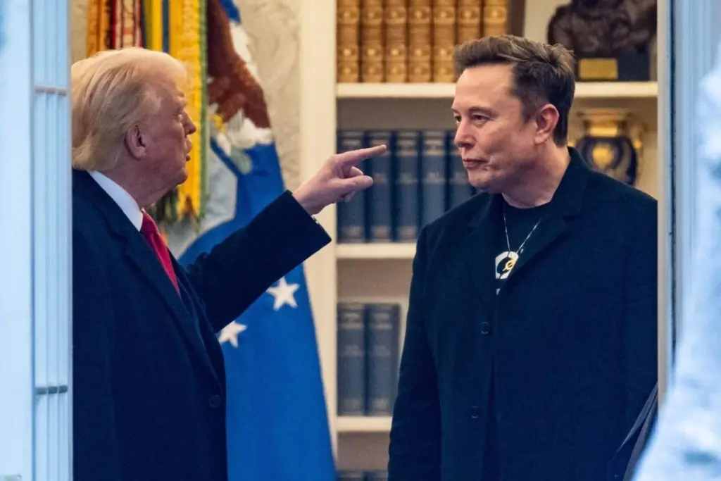 Musk and Trump continue feud