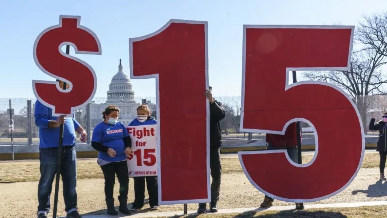 The Push for a $15 Minimum Wage Is Back—See Which States Still Lag Behind