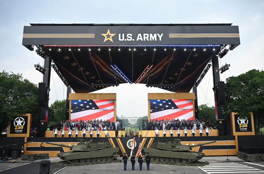 Trump celebrates 'fighting spirit' of US armed forces