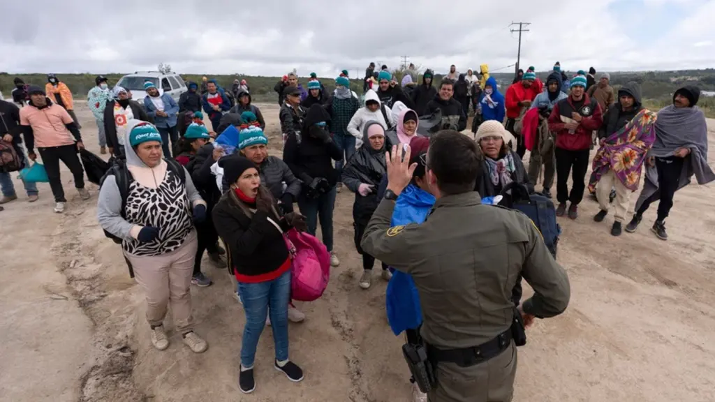 Trump’s New Rule Slaps Undocumented Immigrants with Massive Fines: What You Need to Know 2 Undocumented immigrants face massive fines under new Trump rule