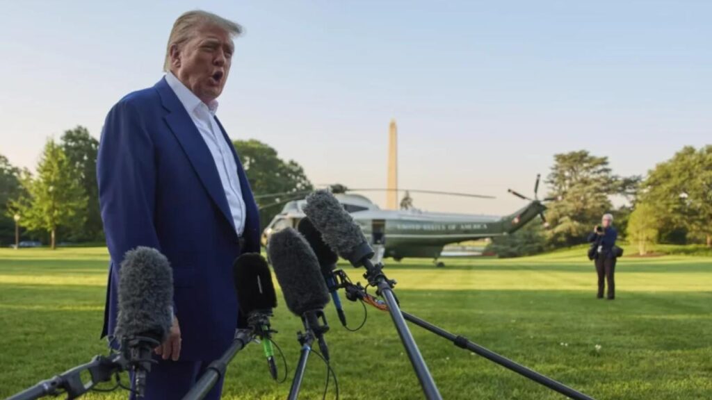 Why Did Trump Just Postpone Key Iran Briefings? Lawmakers Left in the Dark 1 Why Did Trump Just Postpone Key Iran Briefings? Lawmakers Left in the Dark