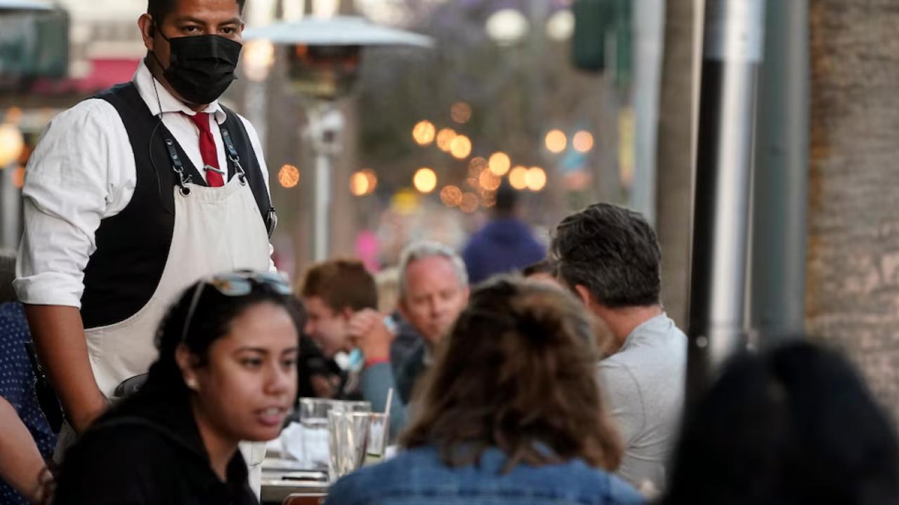 Fork in the Road: Why the ‘No‑Tax on Tips’ Idea Is Splitting the Restaurant Industry