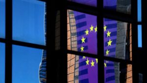 U.S. Races to Strike Last-Minute Trade Deal with E.U. Before Trump’s Ultimatum Hits